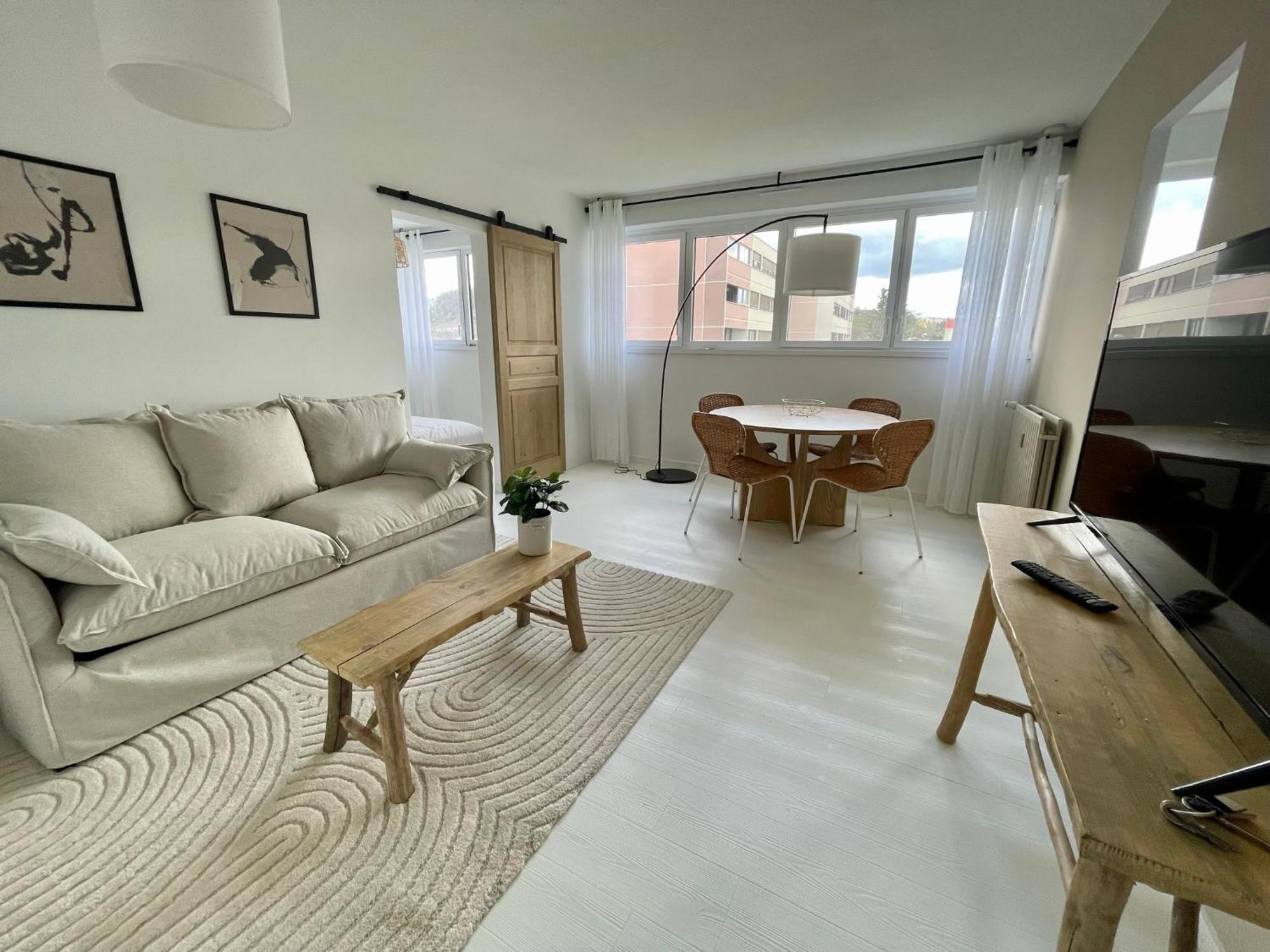 Appartamento Au Coeur De La Ponetie Aurillac Esterno foto